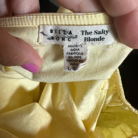 **3 for $30** 
Yellow Billabong polka dot crop top - Picture 3 of 8